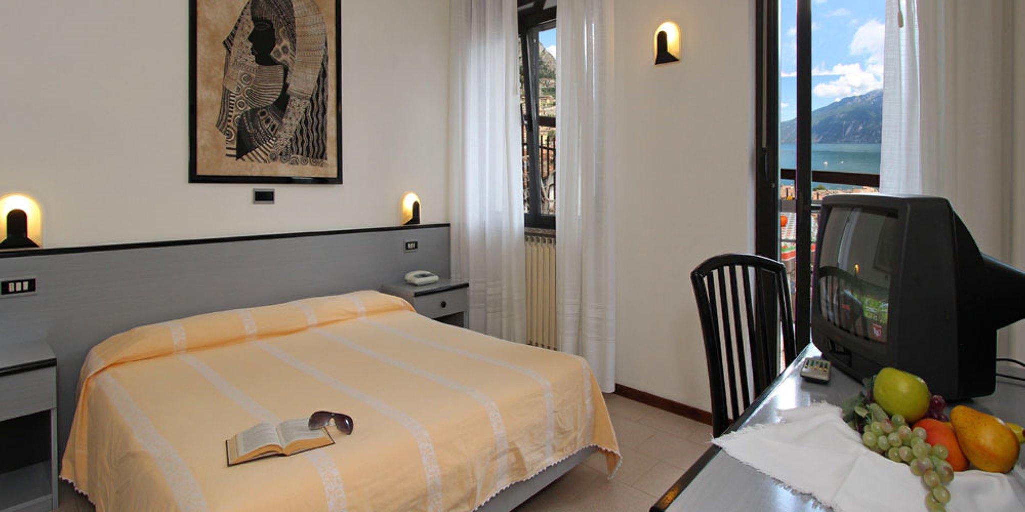 Hotel Europa Limone sul Garda Exterior foto