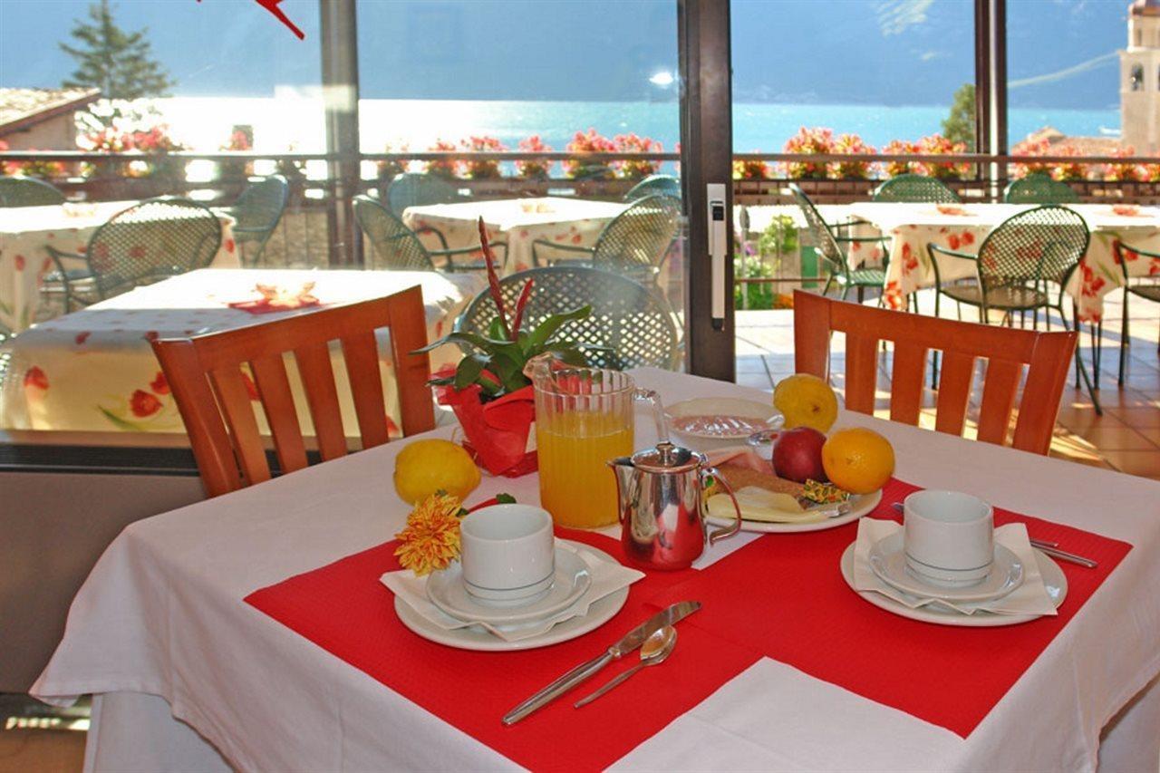 Hotel Europa Limone sul Garda Exterior foto